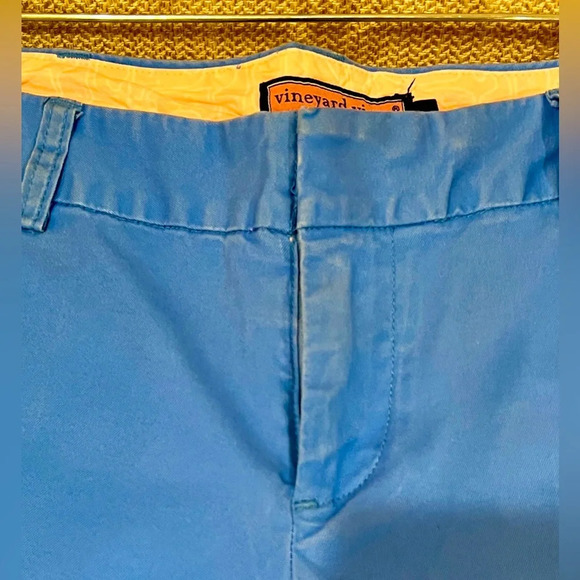 Vineyard Vines size 2 bright blue Bermuda shorts - Picture 3 of 10